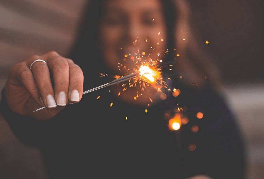 sparks-unsplash-850x575